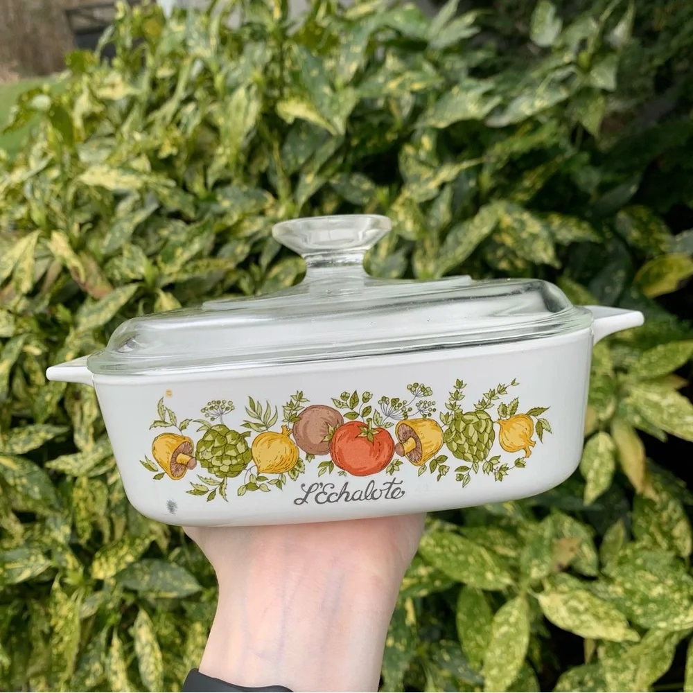 Vintage Corningware Spice of Life 1 Quart Casserole Dish w/ Pyrex Lid